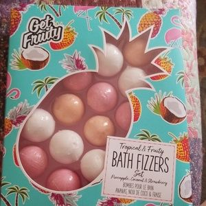 🍍Tropical & Fruity🍇 bath fizzers * Never Opened